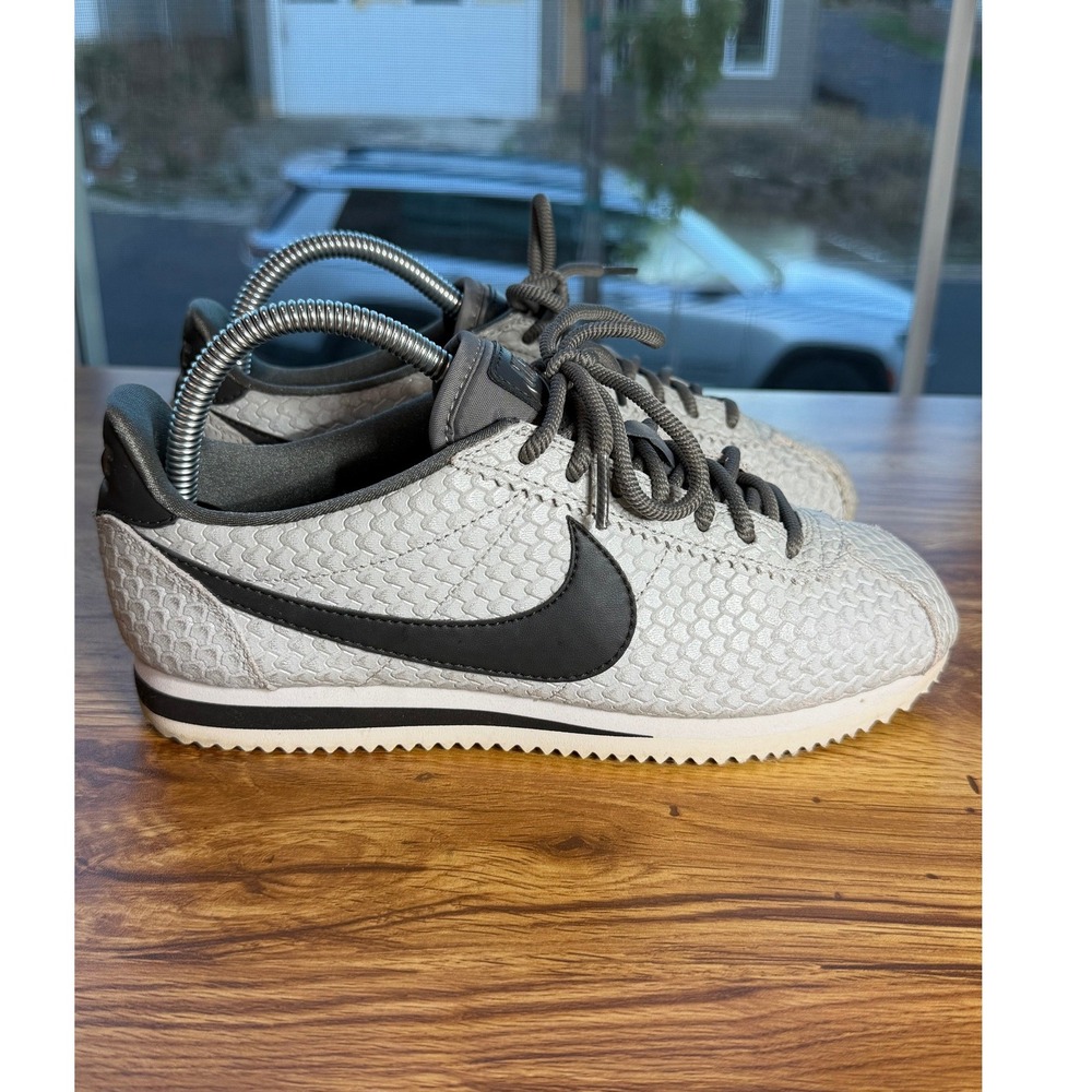 Nike Classic Cortez Snakeskin Embossed Grey Sneakers 902856-006 Women 8